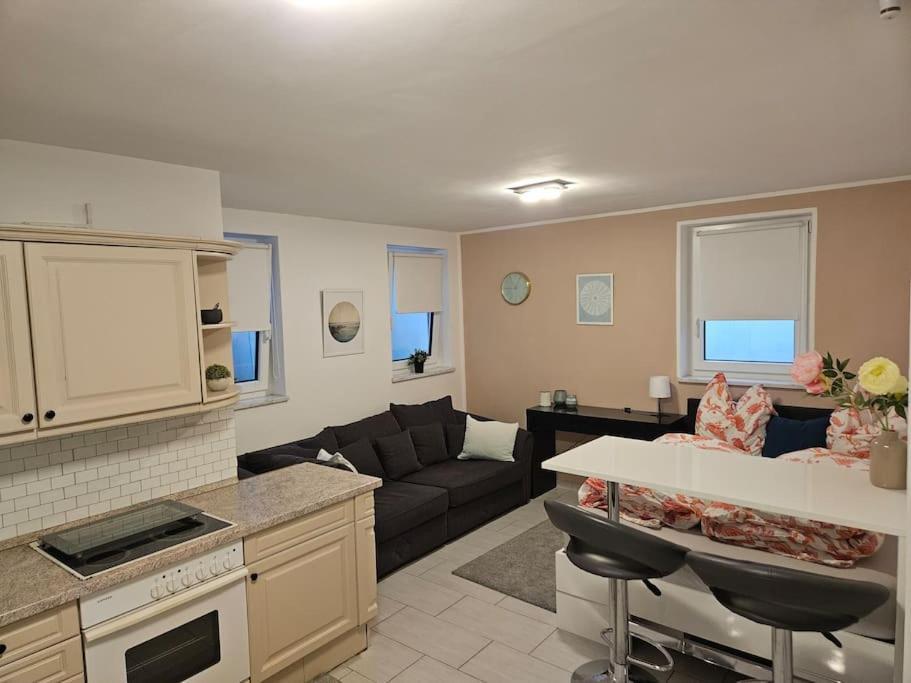 Schoenes Apartment In Muenchen ภายนอก รูปภาพ